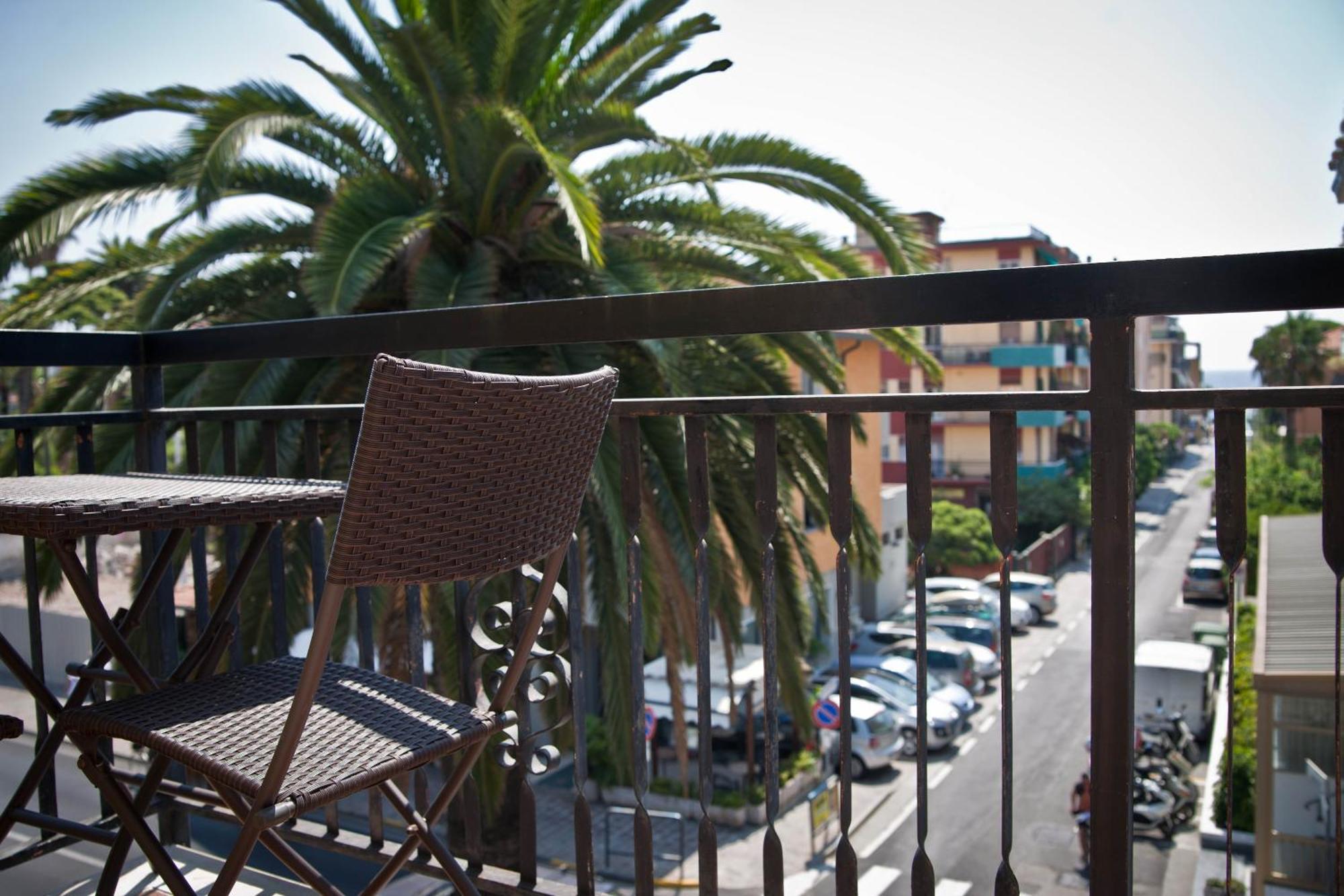 Appartamenti Linda San Bartolomeo Al Mare Exterior foto